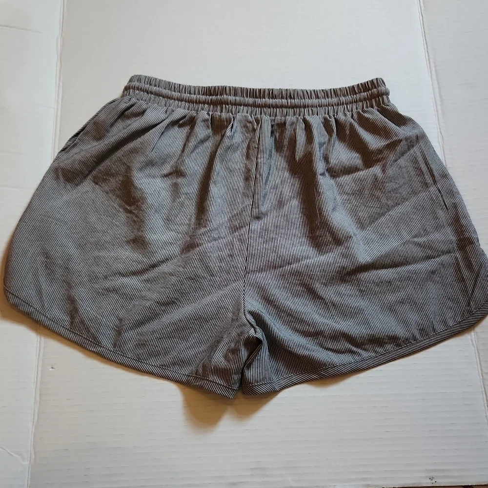 Cezele CZ Collection Shorts Size M Striple Sailor Womens